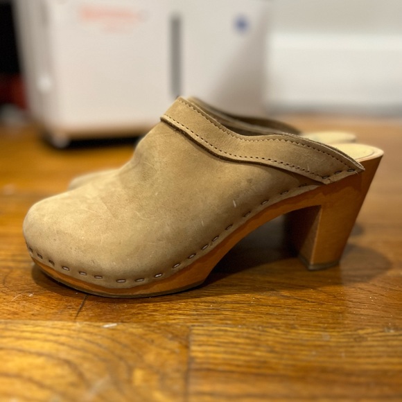Size 36 taupe suede Sven Swedish Clogs - Picture 3 of 6